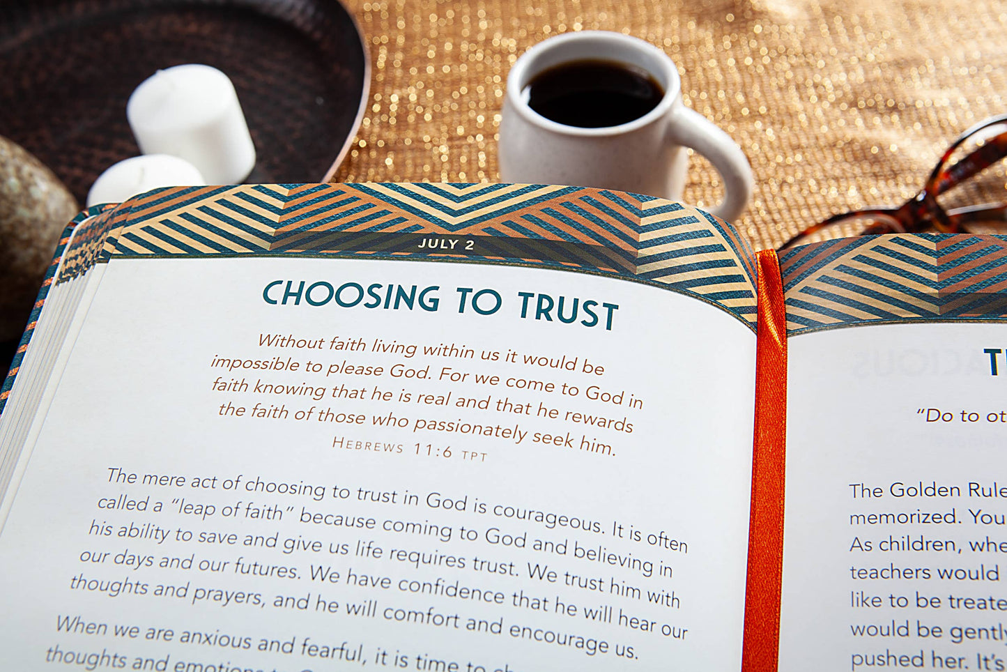 Be Strong and Courageous (6x8, Yearlong Devotional)